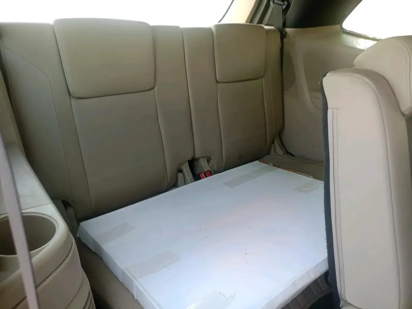 2019 Ford Endeavour TITANIUM PLUS 3.2 4X4 AT SUNROOF, Diesel, Automatic, 98,300 km, interior