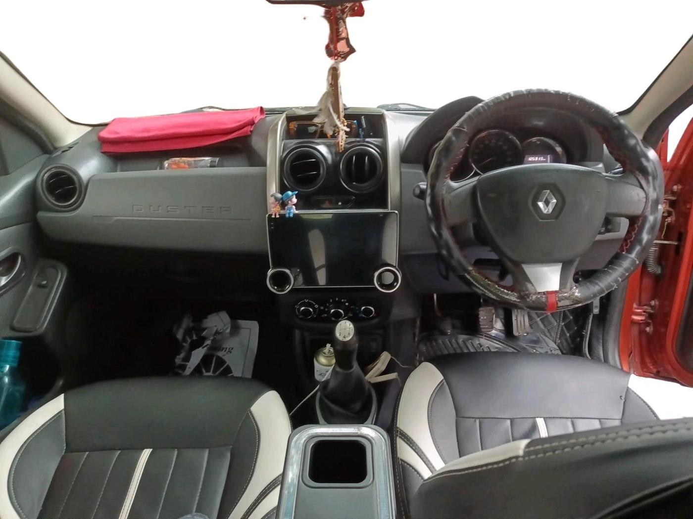 2016 Renault Duster 85 PS RXS MT DIESEL, Diesel, Manual, 1,26,313 km, interior