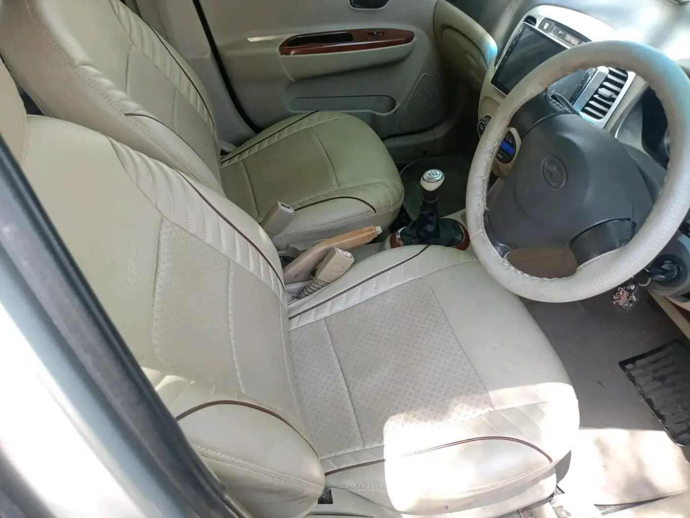 2011 Hyundai Verna TRANSFORM 1.6 SX VTVT, Petrol, Manual, 1,02,417 km, interior