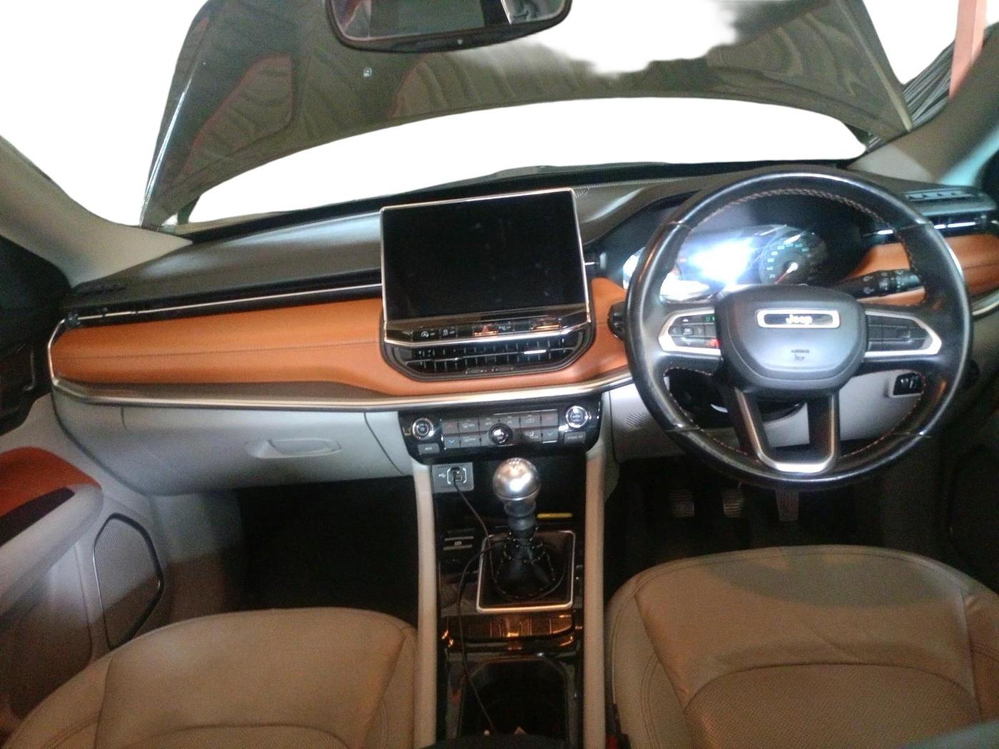 2022 Jeep Compass LIMITED (O) 2.0 DIESEL, Diesel, Manual, 64,993 km, interior