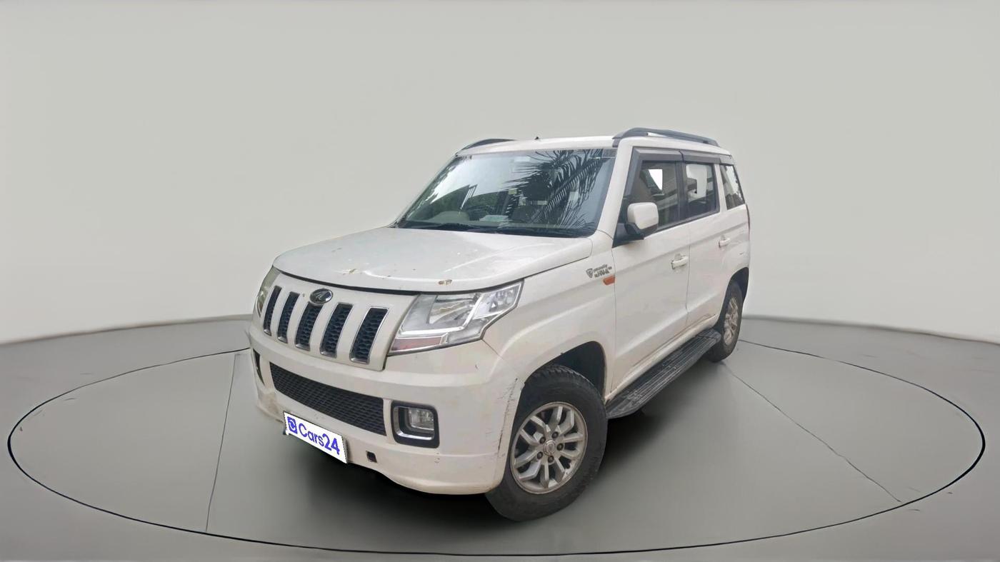 2017 Mahindra TUV300 T8, Diesel, Manual, 2,08,169 km, exterior