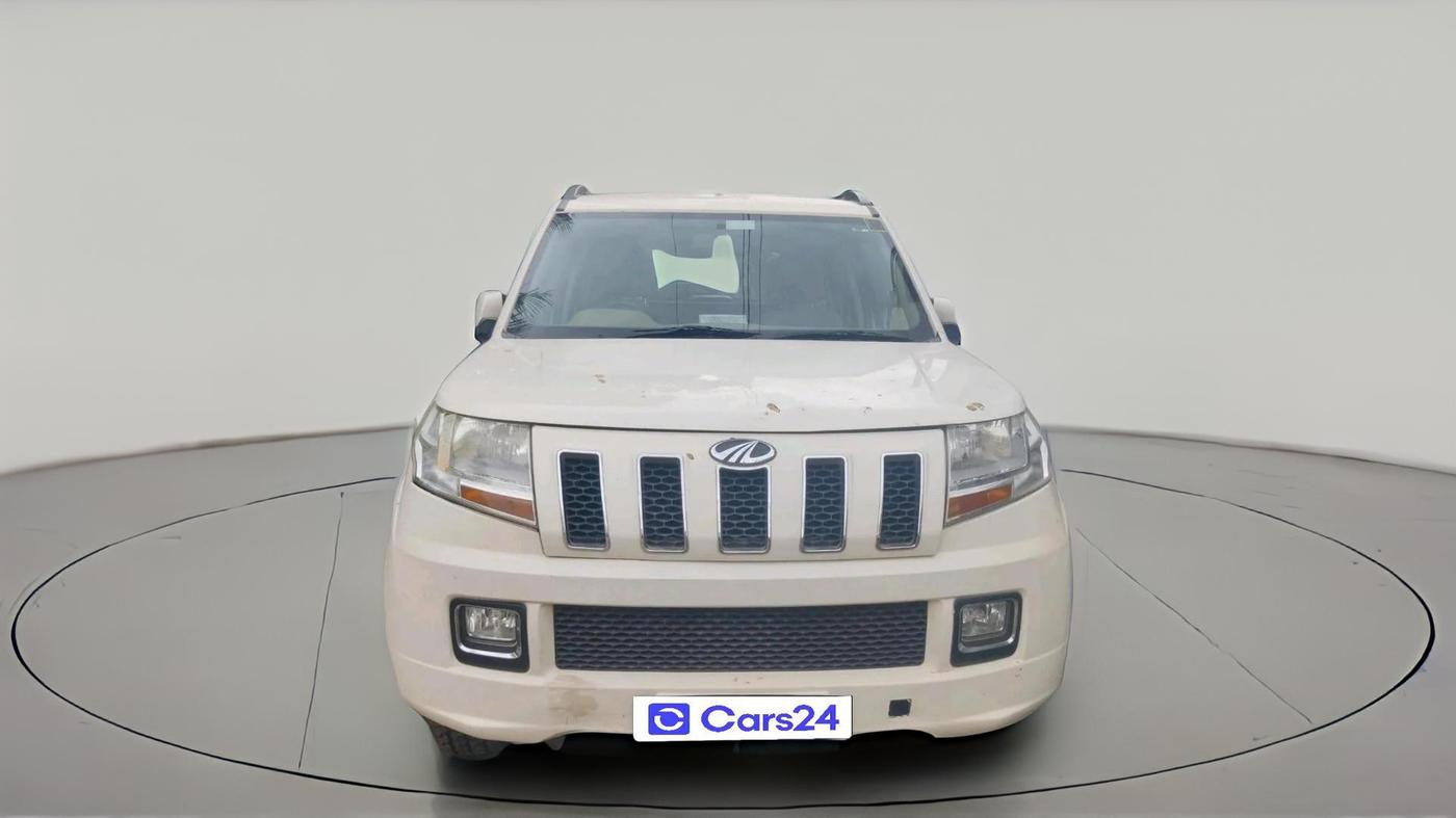 2017 Mahindra TUV300 T8, Diesel, Manual, 2,08,169 km, exterior