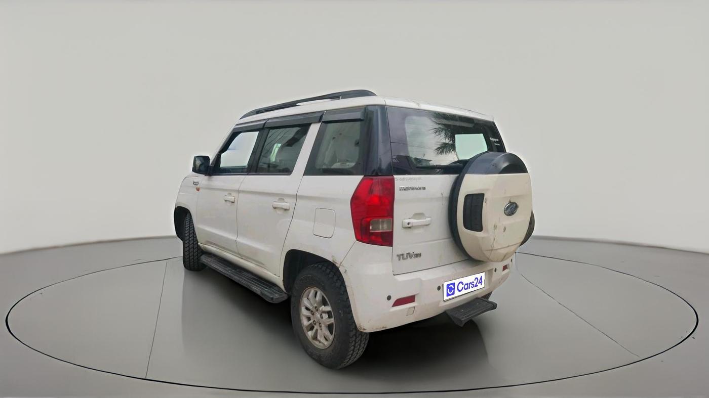 2017 Mahindra TUV300 T8, Diesel, Manual, 2,08,169 km, exterior