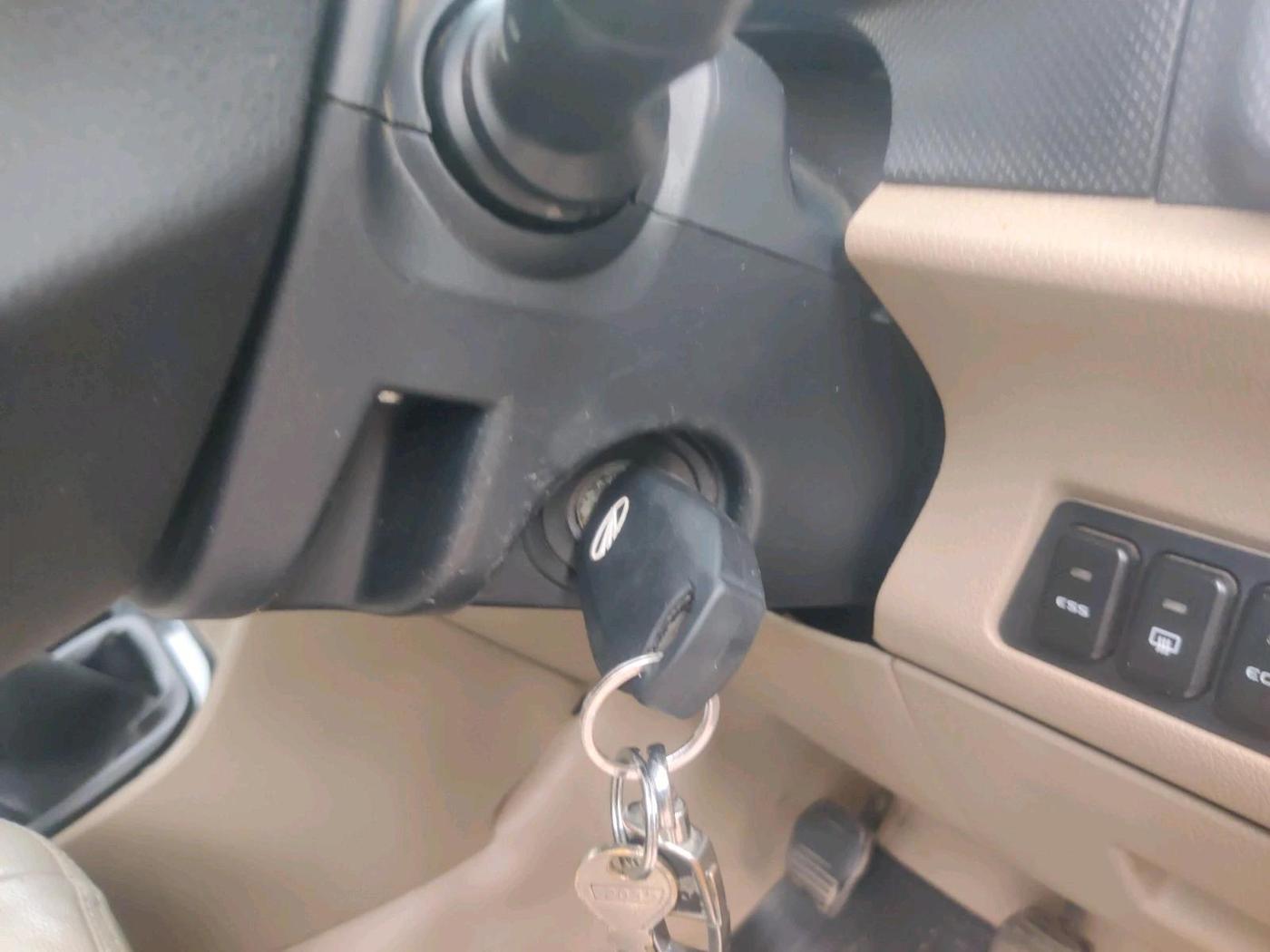 2017 Mahindra TUV300 T8, Diesel, Manual, 2,08,169 km, interior