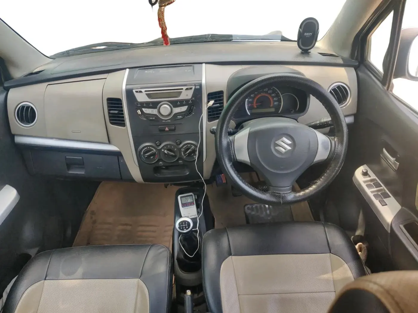 2016 Maruti Wagon R 1.0 VXI, CNG, Manual, 90,053 km, interior