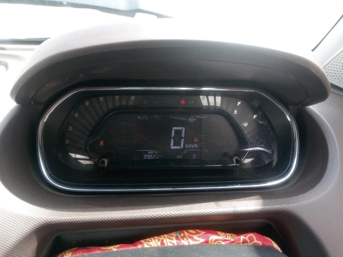 2025 Tata TIGOR XT iCNG, CNG, Manual, 3,982 km, interior