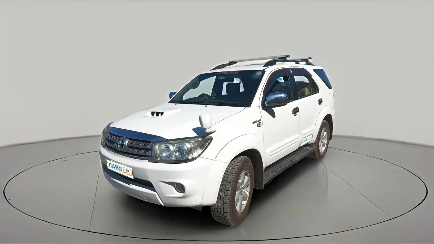 2009 Toyota Fortuner 3.0 4X4 MT, Diesel, Manual, 1,20,620 km, exterior