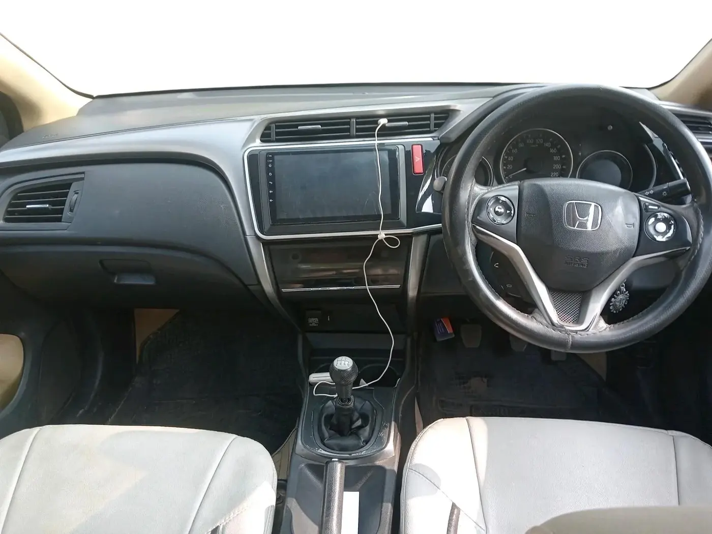 2014 Honda City 1.5L I-DTEC SV, Diesel, Manual, 1,31,204 km, interior