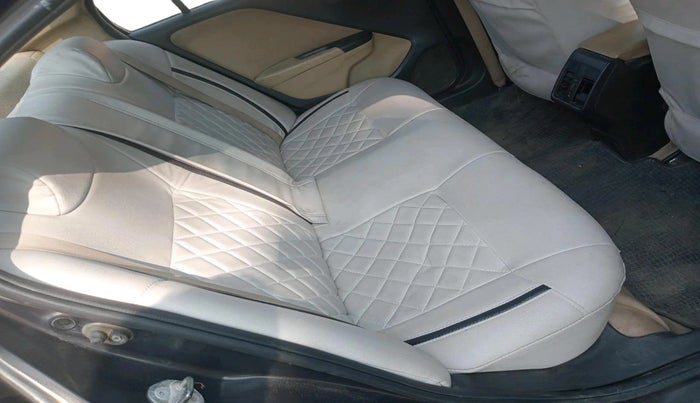 2014 Honda City 1.5L I-DTEC SV, Diesel, Manual, 1,31,204 km, interior