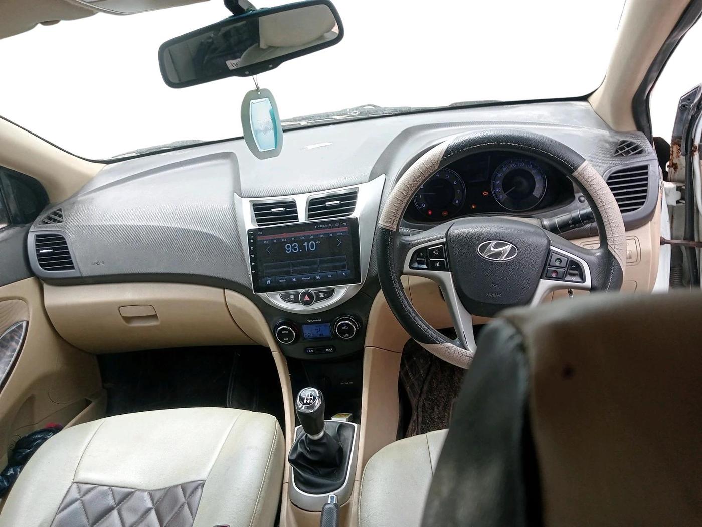 2012 Hyundai Verna FLUIDIC 1.6 VTVT SX, CNG, Manual, 97,454 km, interior