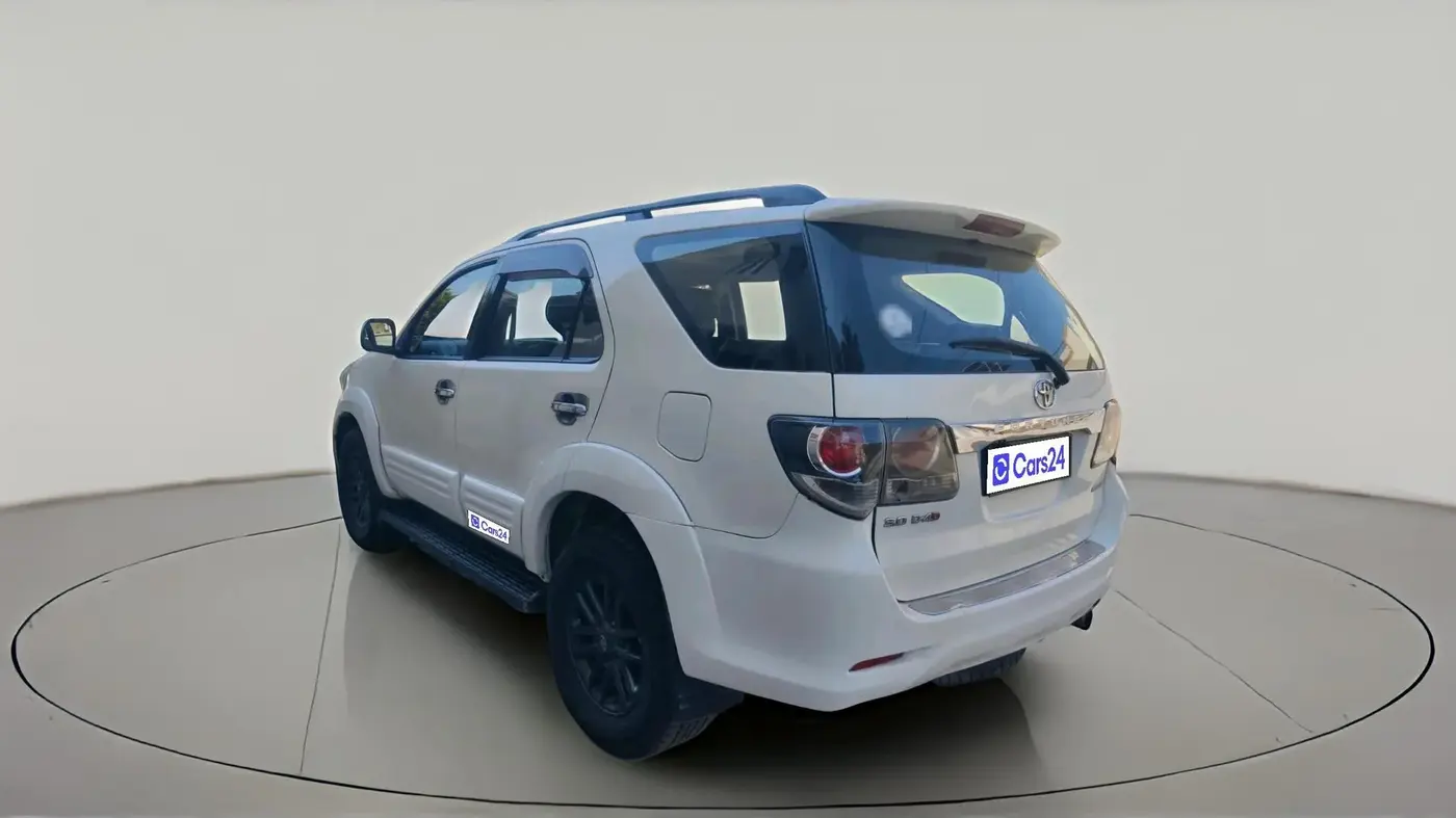 2016 Toyota Fortuner 3.0 4X2 AT, Diesel, Automatic, 2,52,000 km, exterior
