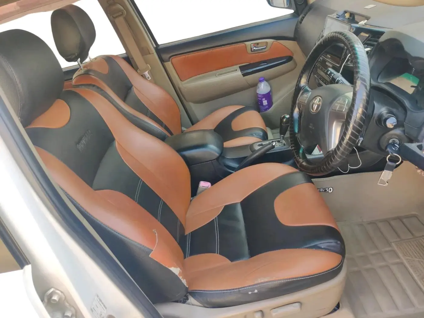 2016 Toyota Fortuner 3.0 4X2 AT, Diesel, Automatic, 2,52,000 km, interior
