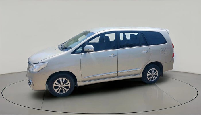 2015 Toyota Innova 2.5 VX 7 STR, Diesel, Manual, 1,03,101 km, exterior