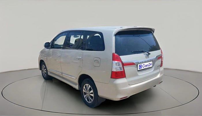 2015 Toyota Innova 2.5 VX 7 STR, Diesel, Manual, 1,03,101 km, exterior