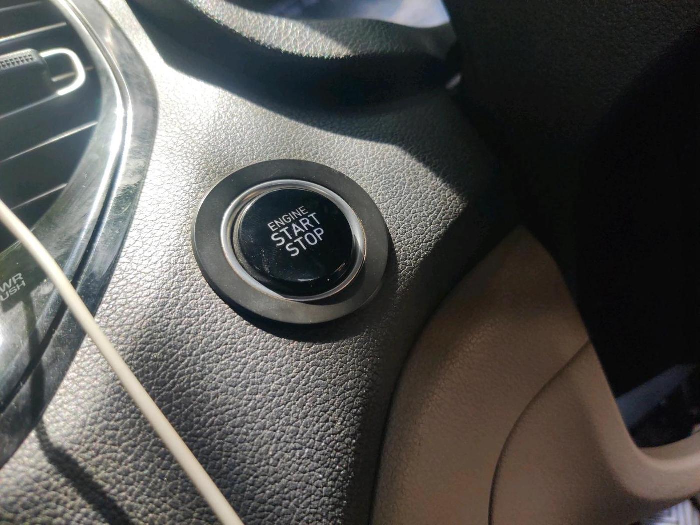 2021 Hyundai Verna SX (O)1.5 MPi, Petrol, Manual, 1,67,161 km, interior