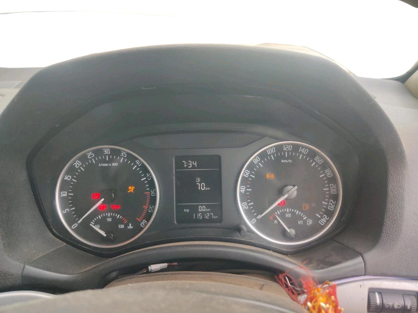 2011 Skoda Laura AMBIENTE 1.9 TDI AT, Diesel, Automatic, 1,15,128 km, interior