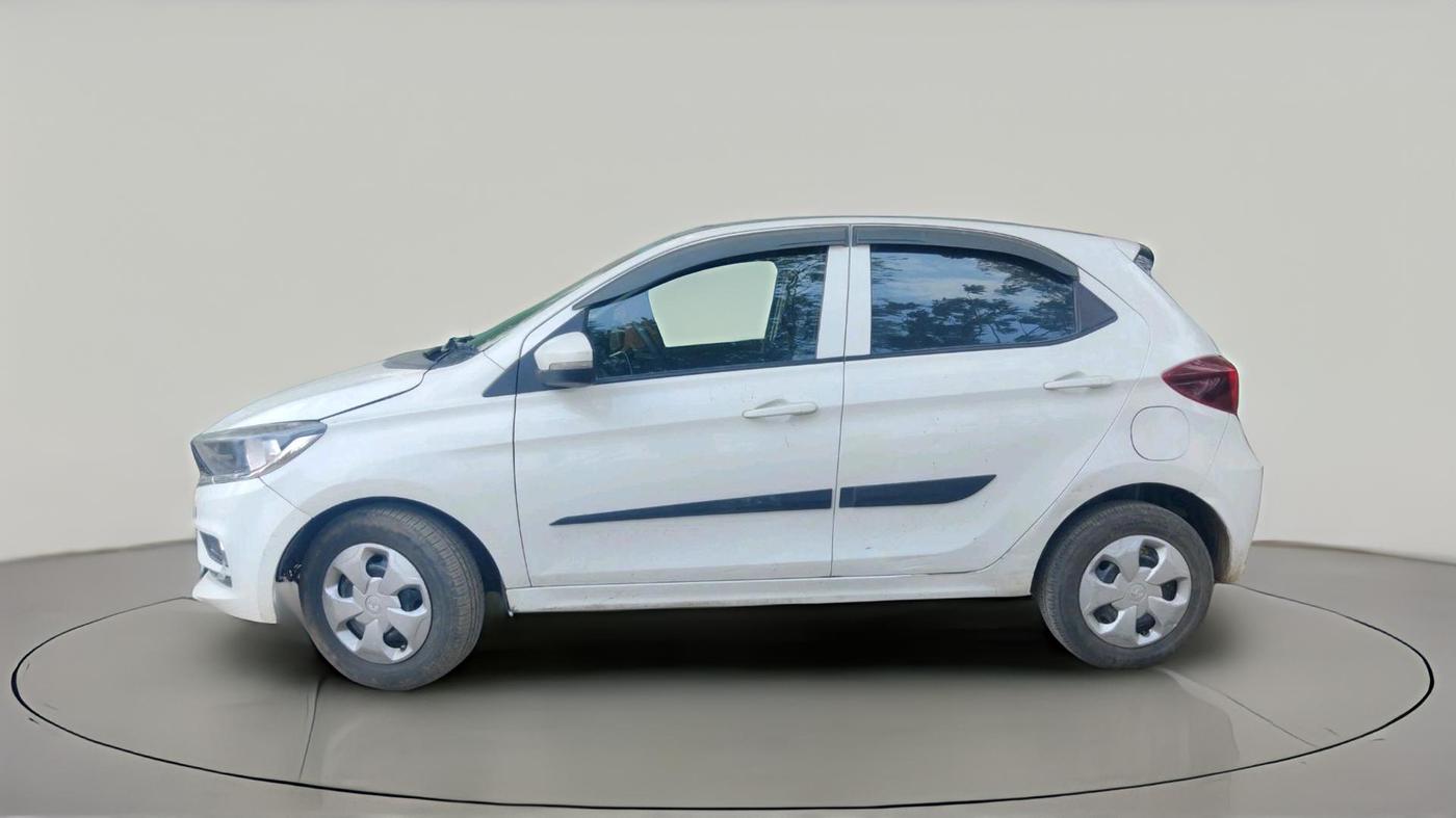 2020 Tata Tiago XT PETROL, Petrol, Manual, 60,478 km, exterior