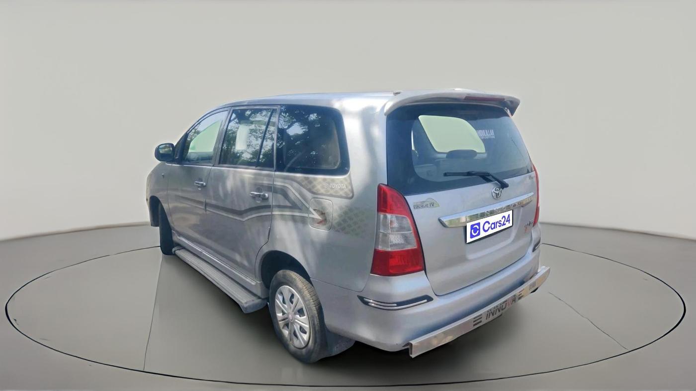 2012 Toyota Innova GX 2.5 7 STR, Diesel, Manual, 2,72,164 km, exterior