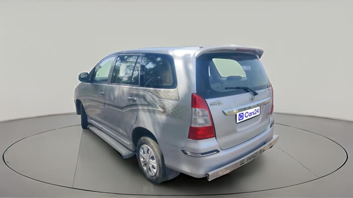 2012 Toyota Innova GX 2.5 7 STR, Diesel, Manual, 2,72,164 km, exterior