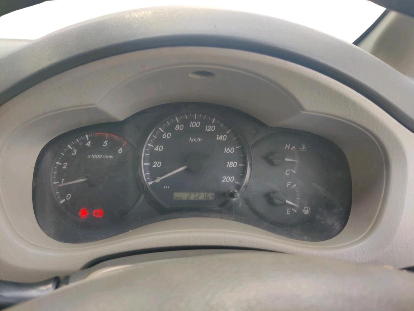 2012 Toyota Innova GX 2.5 7 STR, Diesel, Manual, 2,72,164 km, interior