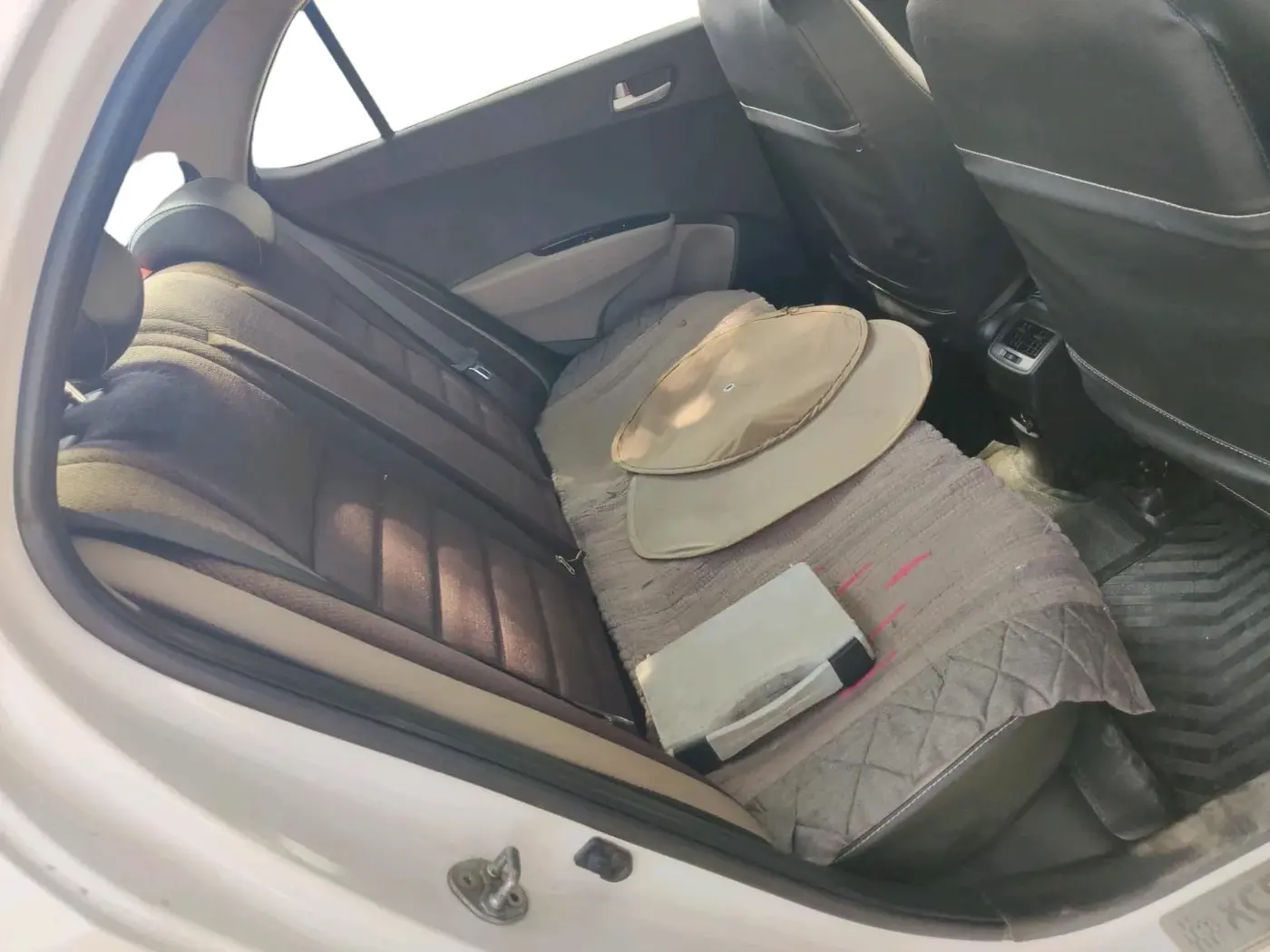 2017 Hyundai Xcent S 1.2, Petrol, Manual, 90,365 km, interior