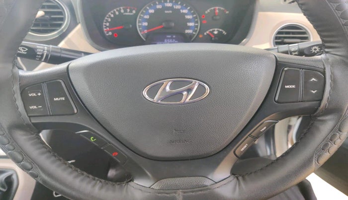 2017 Hyundai Xcent S 1.2, Petrol, Manual, 90,365 km, interior