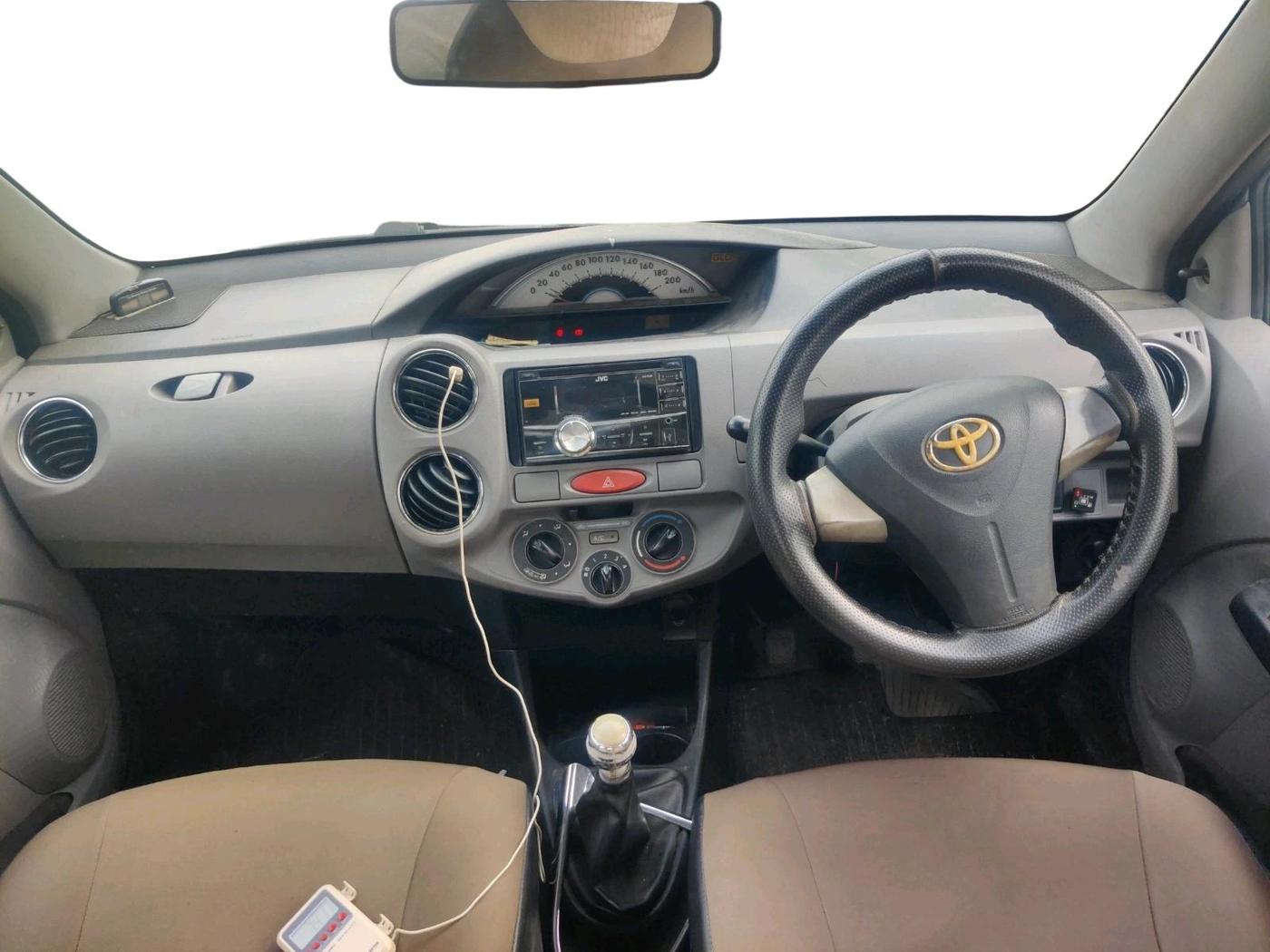 2011 Toyota Etios G, CNG, Manual, 1,91,207 km, interior