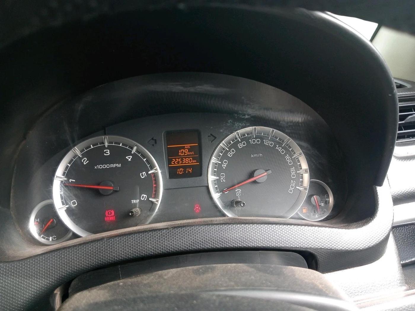 2014 Maruti Swift VDI, Diesel, Manual, 2,25,380 km, interior