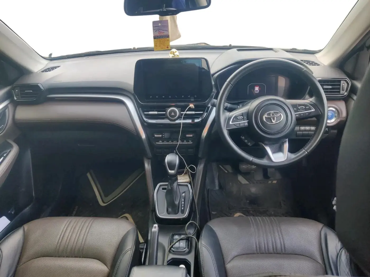 2022 Toyota URBAN CRUISER HYRYDER V HYBRID, Hybrid, Automatic, 77,942 km, interior
