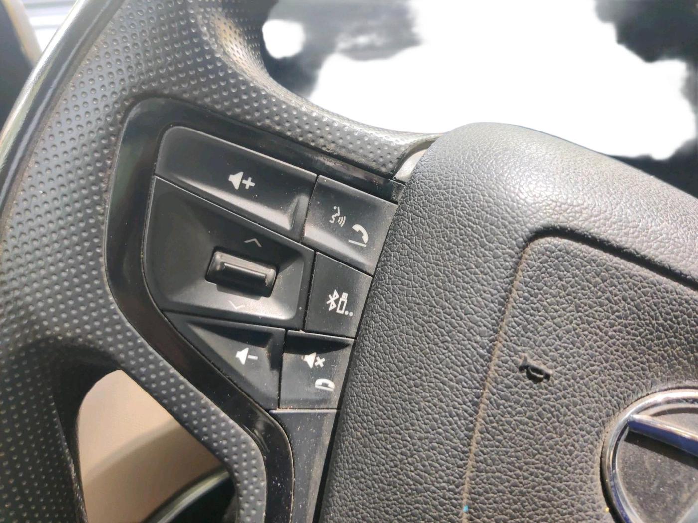 2022 Tata Harrier XZA PLUS JET 2.0L, Diesel, Automatic, 75,999 km, interior