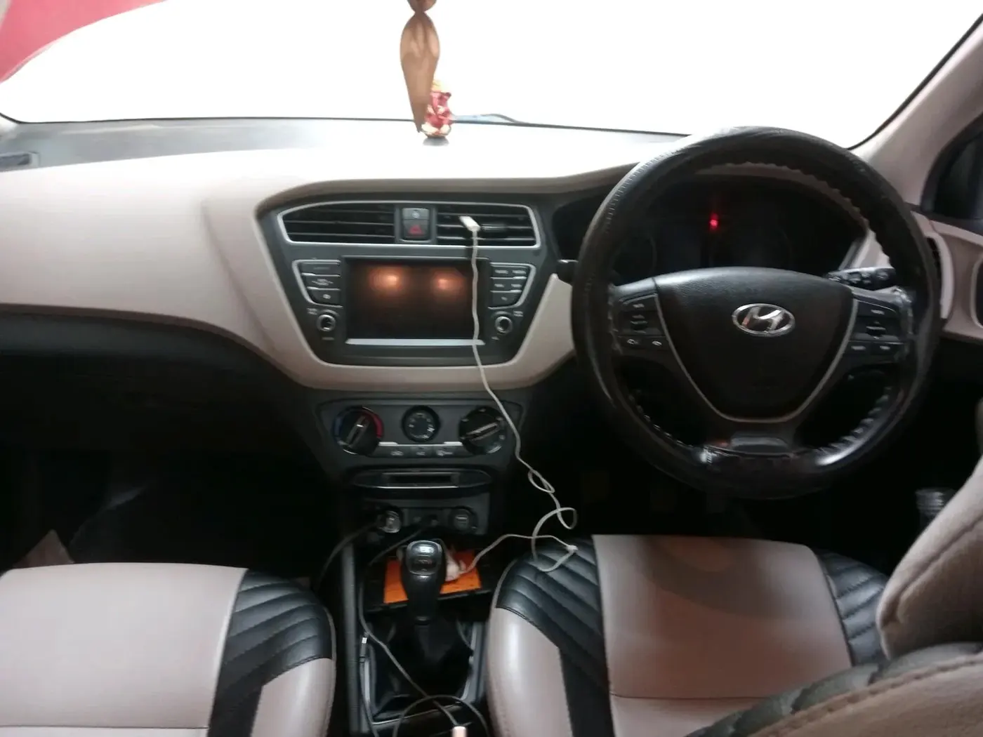 2019 Hyundai Elite i20 SPORTZ PLUS 1.2, Petrol, Manual, 67,367 km, interior
