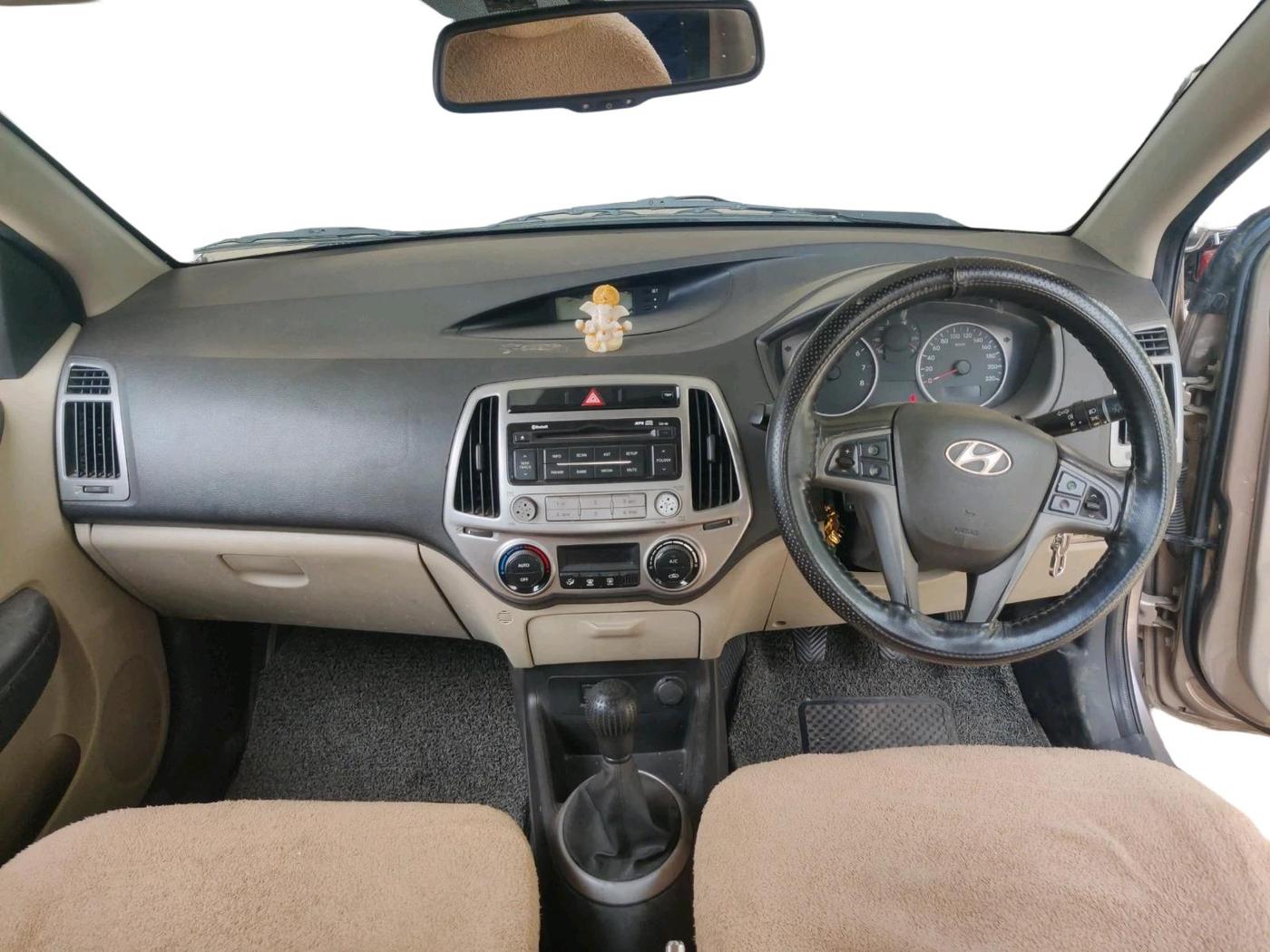2012 Hyundai i20 SPORTZ 1.2, CNG, Manual, 99,850 km, interior