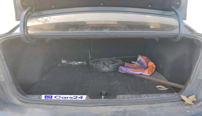 2010 Chevrolet Cruze LTZ, Diesel, Manual, 1,01,446 km, exterior