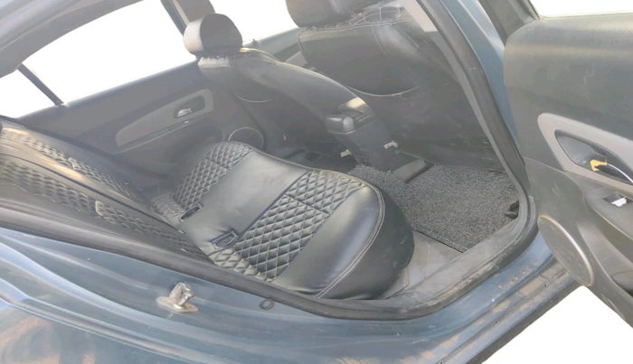 2010 Chevrolet Cruze LTZ, Diesel, Manual, 1,01,446 km, interior