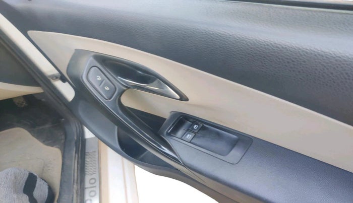 2012 Volkswagen Polo TRENDLINE 1.2L PETROL, Petrol, Manual, 82,088 km, interior