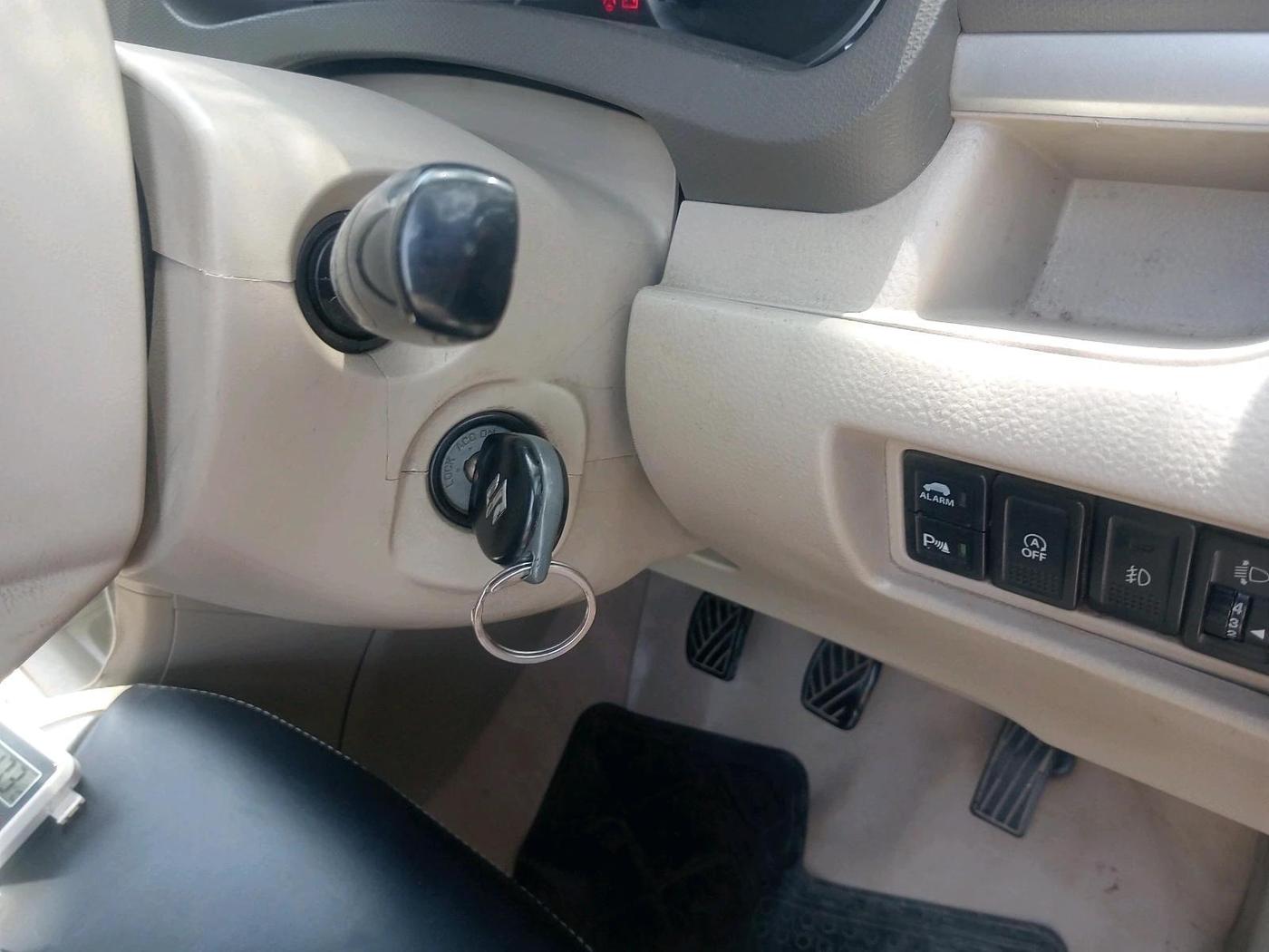 2017 Maruti Ertiga VDI SHVS, Diesel, Manual, 90,098 km, interior