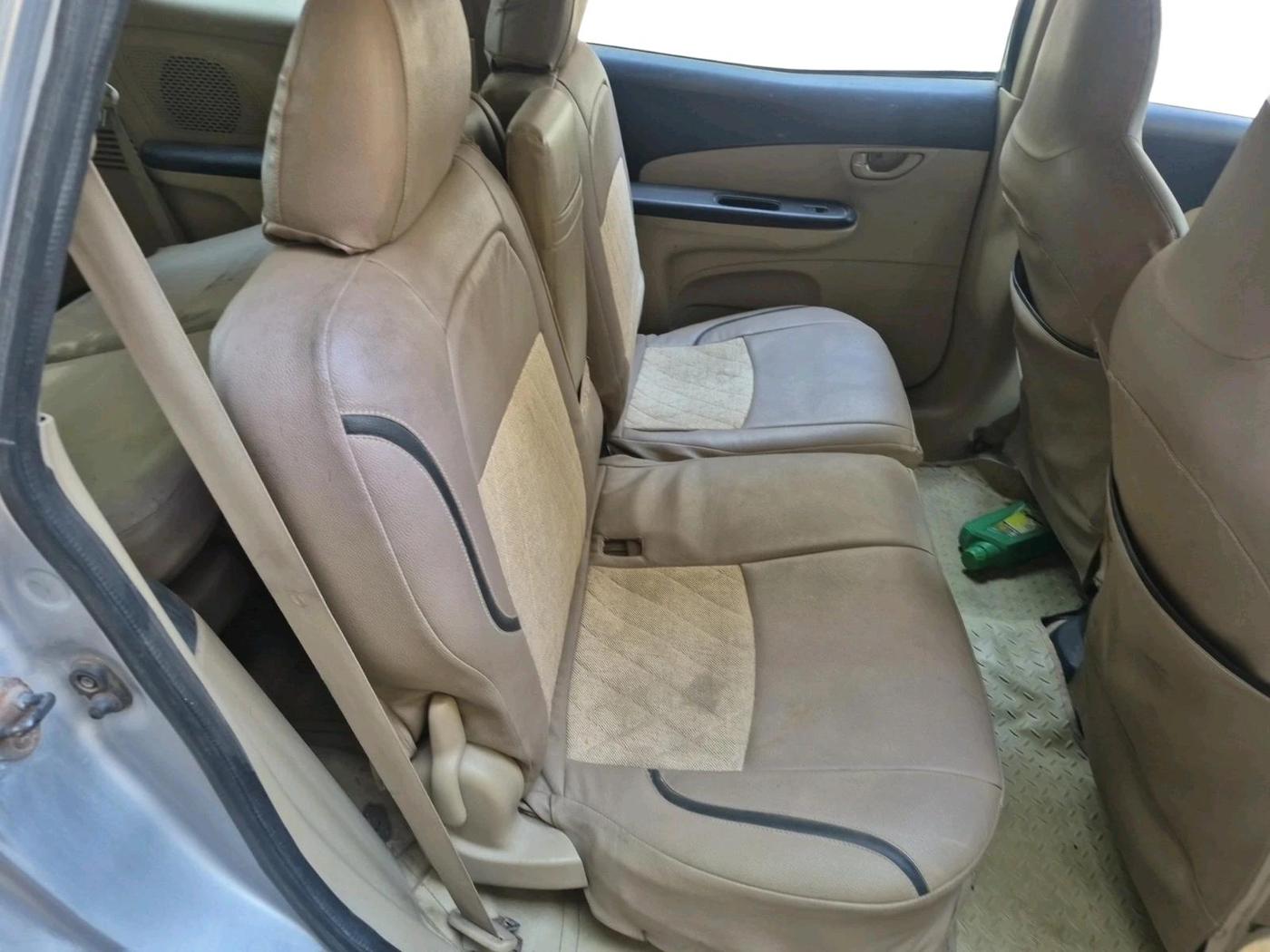 2014 Honda Mobilio 1.5L I-DTEC V, Diesel, Manual, 1,65,548 km, interior