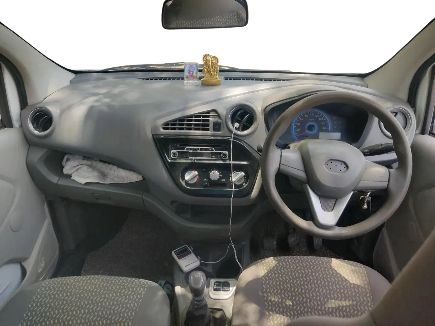 2016 Datsun Redi Go T (O), Petrol, Manual, 95,156 km, interior