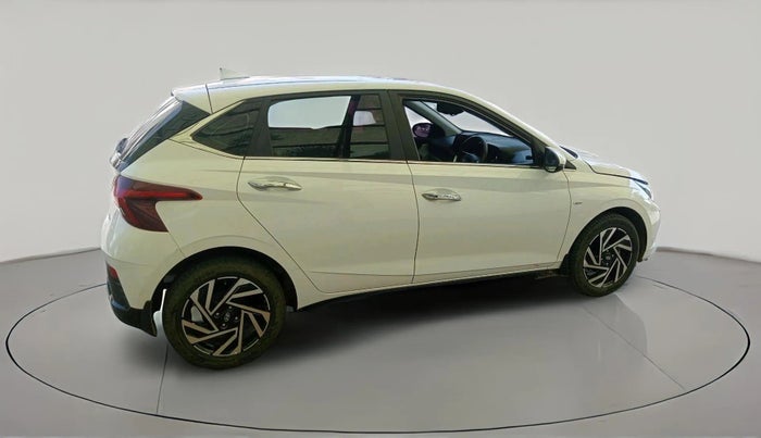2024 Hyundai NEW I20 ASTA (O) 1.2 IVT, Petrol, Automatic, 27,167 km, exterior