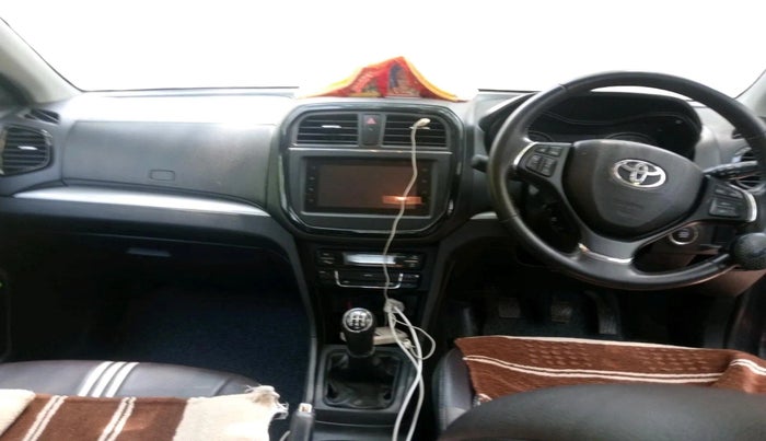 2022 Toyota URBAN CRUISER PREMIUM GRADE MT, Petrol, Manual, 27,371 km, interior