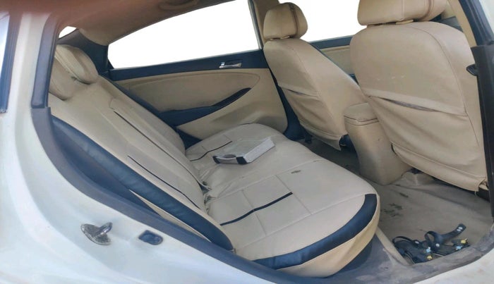 2013 Hyundai Verna FLUIDIC 1.6 CRDI EX, Diesel, Manual, 1,07,066 km, interior