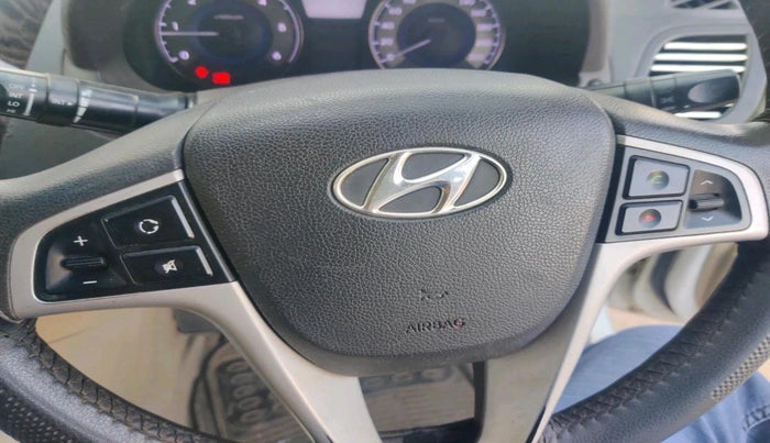 2013 Hyundai Verna FLUIDIC 1.6 CRDI EX, Diesel, Manual, 1,07,066 km, interior