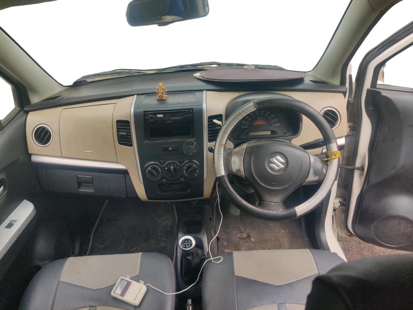 2017 Maruti Wagon R 1.0 LXI CNG, CNG, Manual, 1,70,216 km, interior