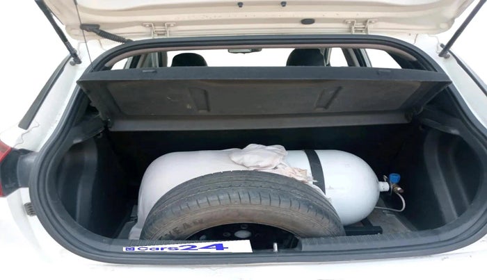 2014 Hyundai Elite i20 SPORTZ 1.2, CNG, Manual, 98,286 km, exterior