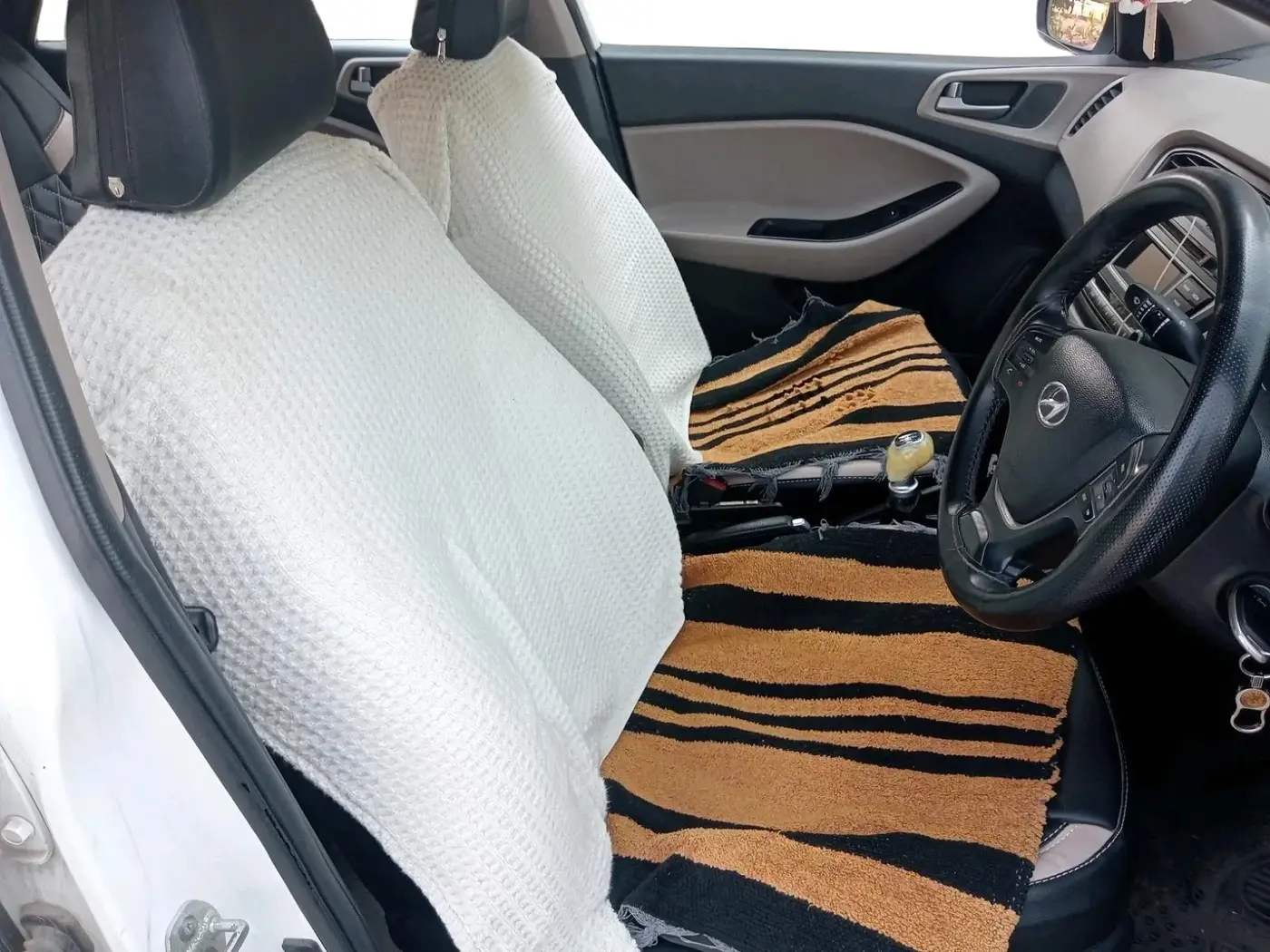 2014 Hyundai Elite i20 SPORTZ 1.2, CNG, Manual, 98,286 km, interior