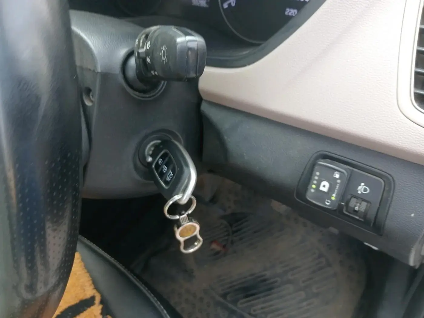 2014 Hyundai Elite i20 SPORTZ 1.2, CNG, Manual, 98,286 km, interior