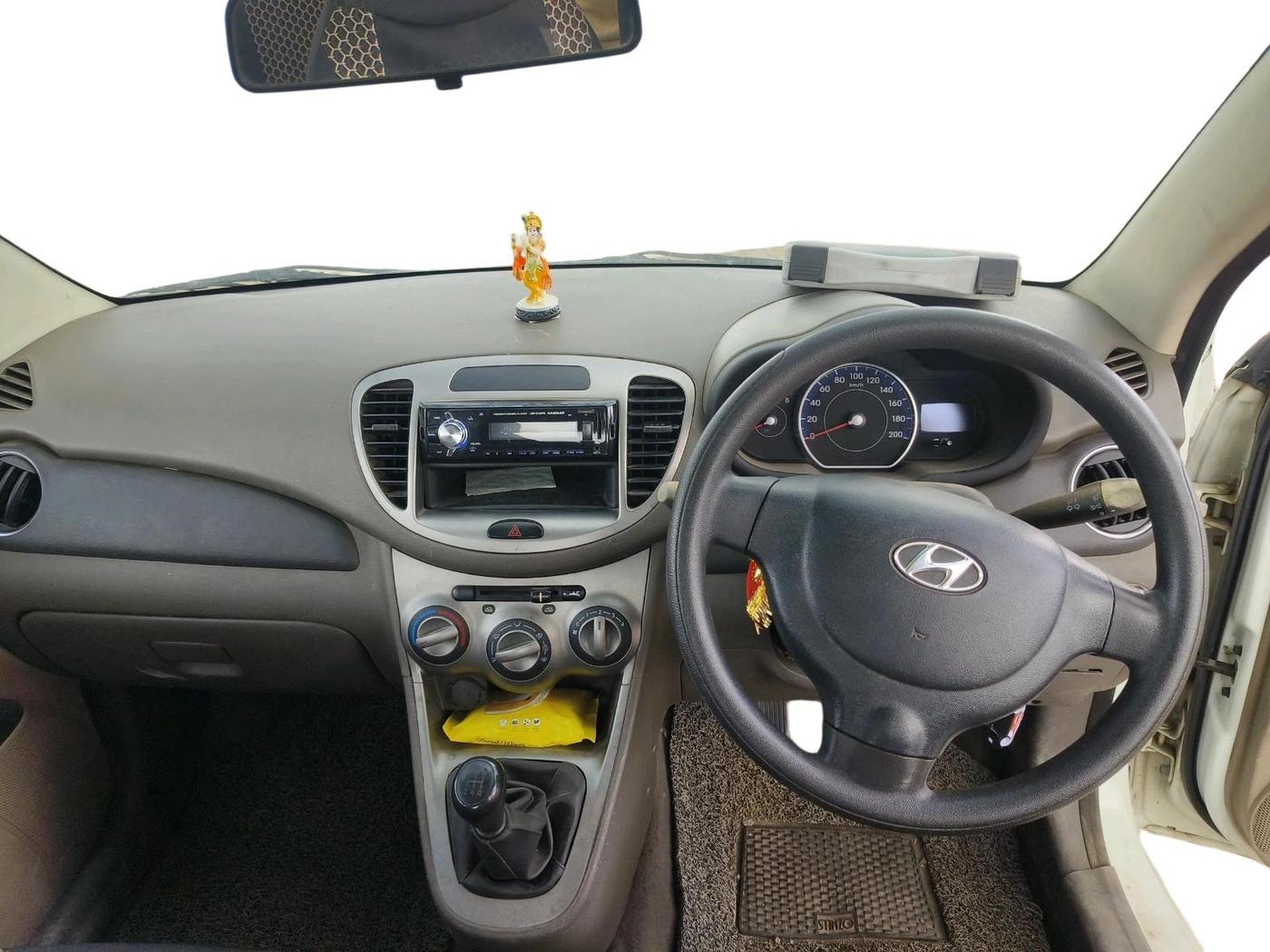 2012 Hyundai i10 MAGNA 1.2, CNG, Manual, 89,338 km, interior