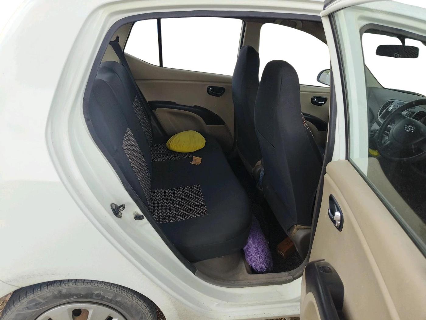 2012 Hyundai i10 MAGNA 1.2, CNG, Manual, 89,338 km, interior