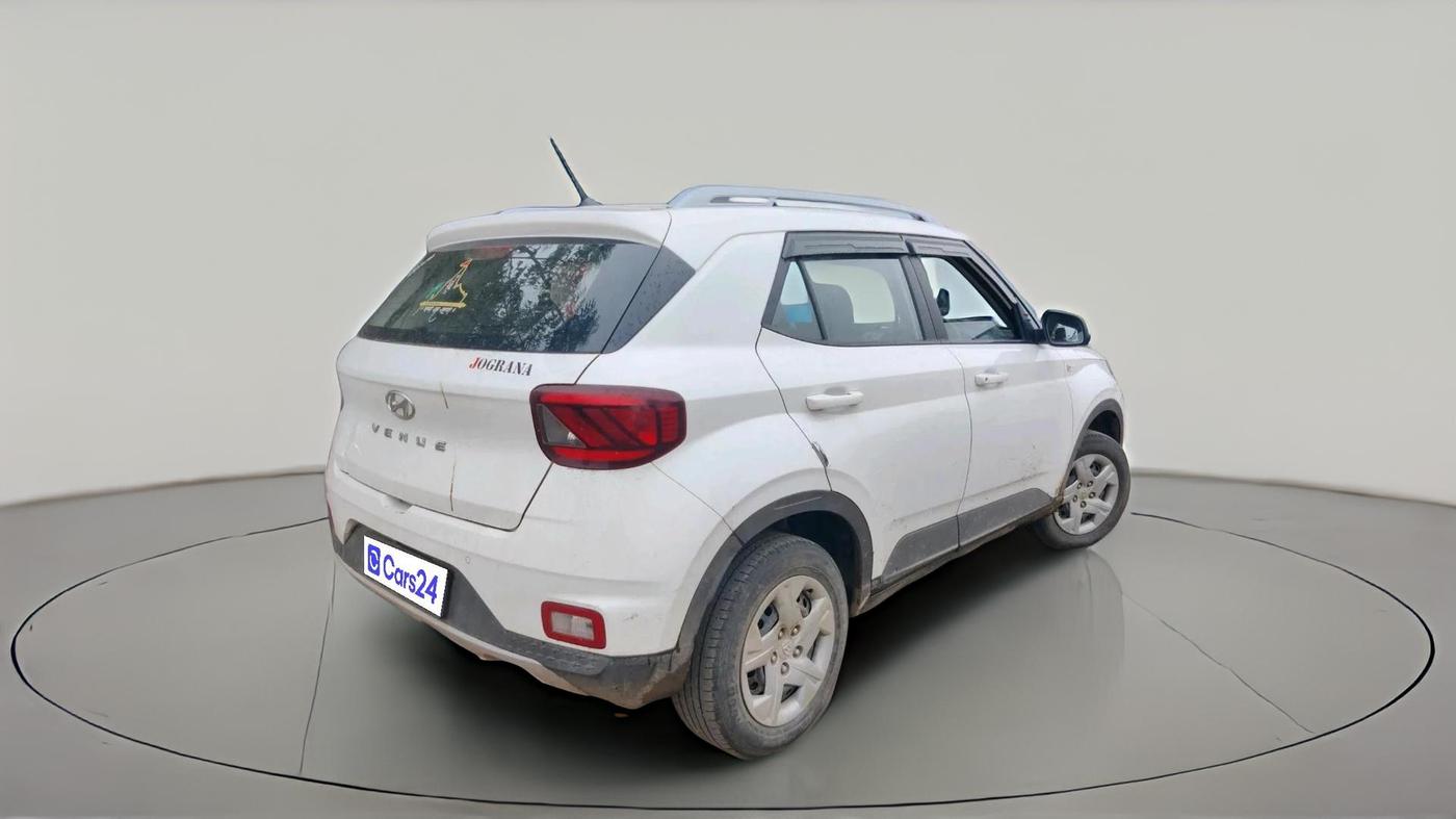 2022 Hyundai VENUE S 1.2, Petrol, Manual, 36,164 km, exterior