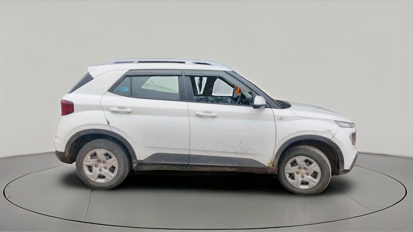 2022 Hyundai VENUE S 1.2, Petrol, Manual, 36,164 km, exterior